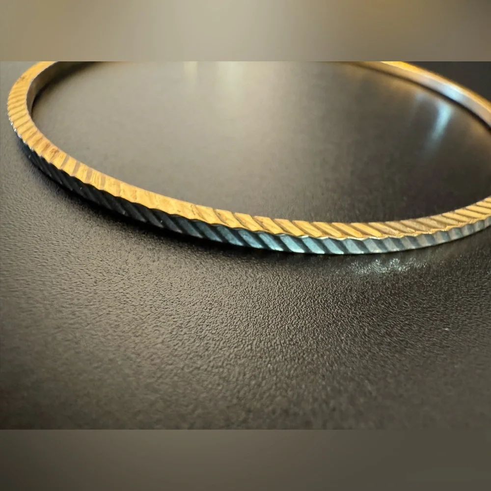 Vintage 1980s Gold Tone Bangle Bracelet Set Textured Stack Boho Minimalist - EUC